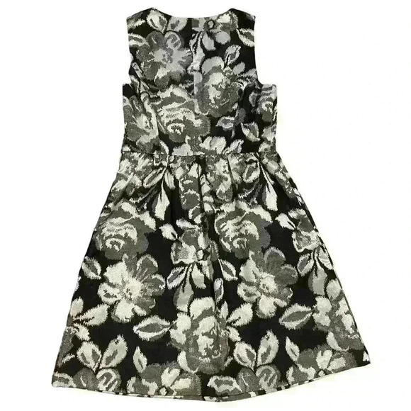 Tabitha Anthropologie Black Floral Metalic Fit snd Flare Dress Size 4 Cocktail - Picture 3 of 8